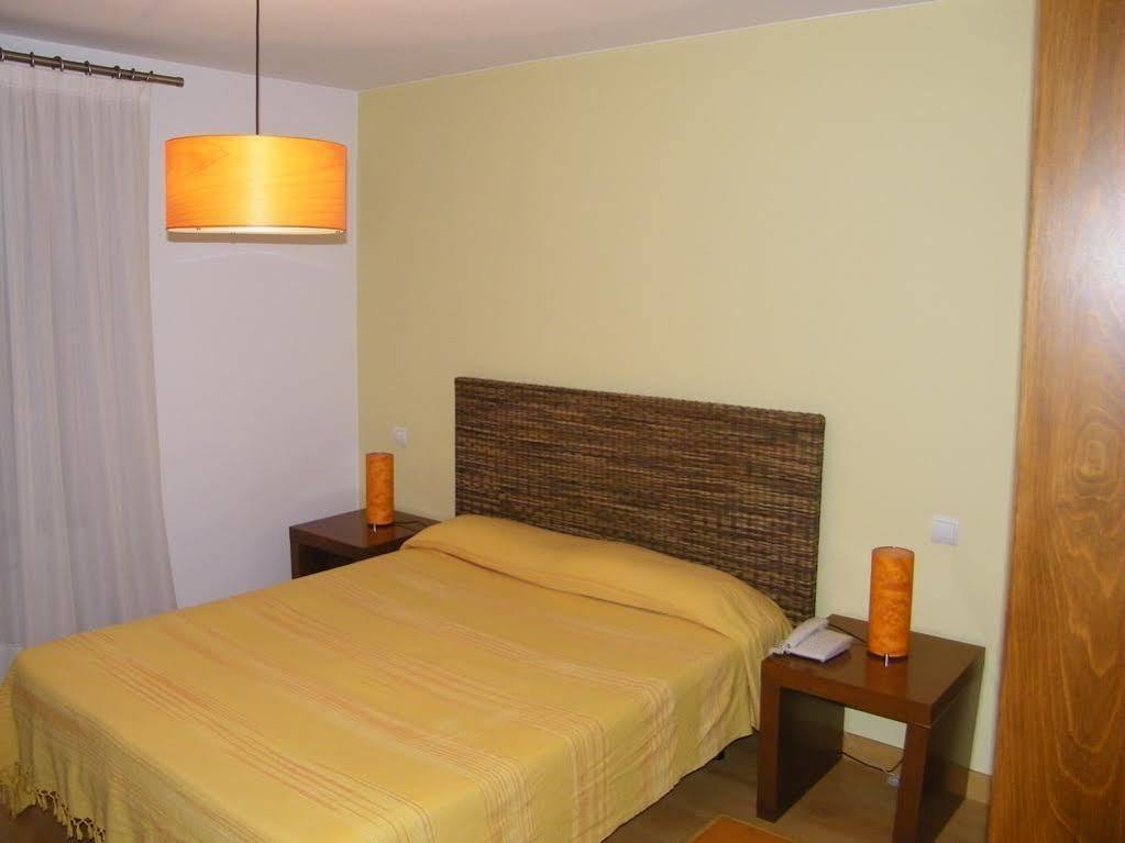 Gastro Hotel La Giraldilla Льерганес Экстерьер фото